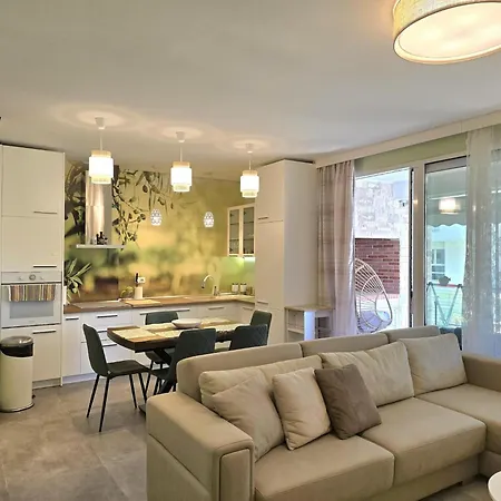 Comfortable For Five Guests *
