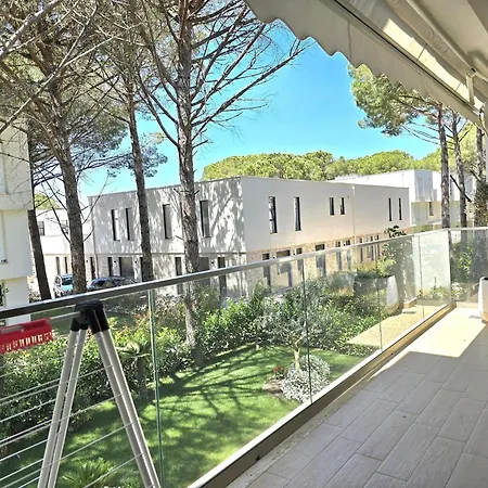 Comfortable For Five Guests Apartment