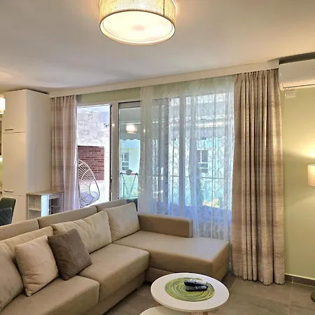 Comfortable For Five Guests Apartment